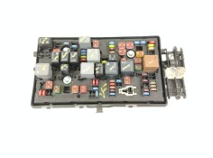 Recambio de caja reles / fusibles para opel insignia a sports tourer (g09) 2.0 cdti (35) referencia OEM IAM 13275881 13255300 13
