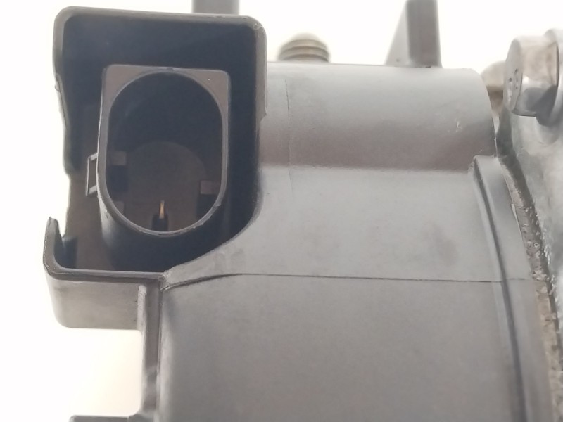 Recambio de alternador para bmw x3 (e83) 2.0 sd referencia OEM IAM 7802261 FG18S019 2543461B