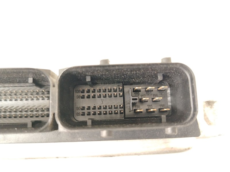 Recambio de centralita motor uce para seat ibiza iii (6l1) 1.9 tdi referencia OEM IAM 038906019NE 0281011824 