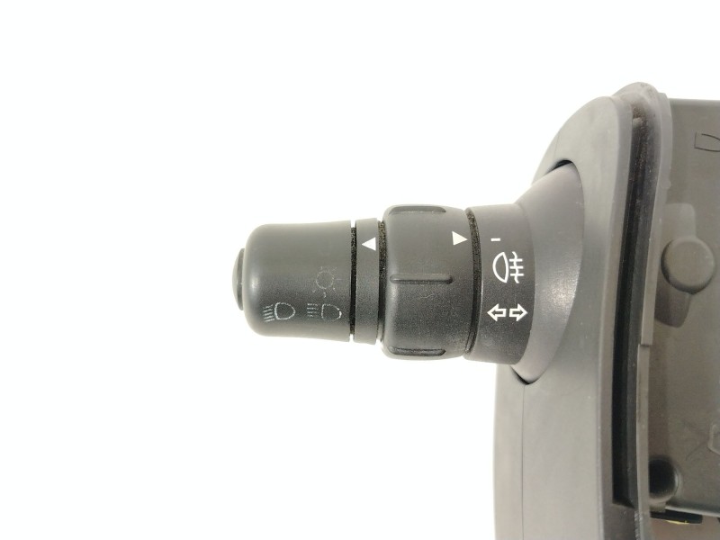 Recambio de mando luces para renault clio iii (br0/1, cr0/1) 1.5 dci referencia OEM IAM 88102001  