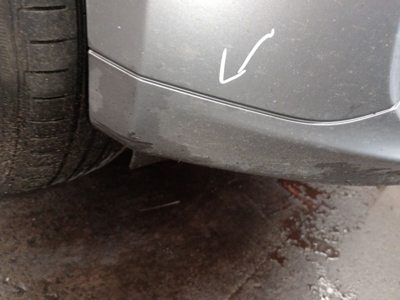 Recambio de paragolpes delantero para bmw 1 (e81) 116 d referencia OEM IAM 7166462  