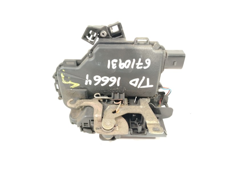 Recambio de cerradura puerta trasera derecha para volkswagen golf iv (1j1) 1.9 tdi referencia OEM IAM 3B4839016A  