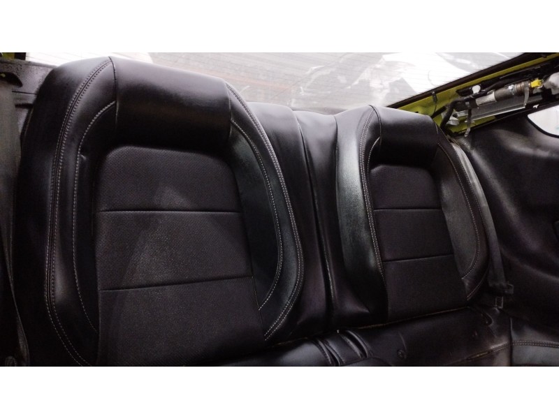 Recambio de asientos traseros para ford usa mustang coupé 5.0 v8 bullitt referencia OEM IAM FR3B6363160BD  