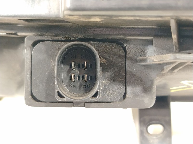 Recambio de faro derecho para volkswagen golf iii (1h1) 1.9 tdi referencia OEM IAM 1H6941018AM 13917400R 