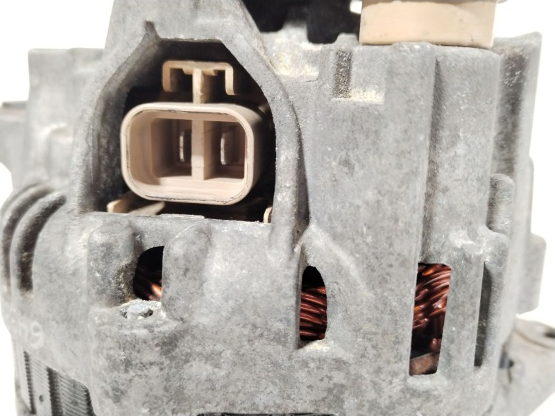 Recambio de alternador para hyundai h-1 furgoneta (a1) 2.5 td referencia OEM IAM CAL35110GS 3730042360 