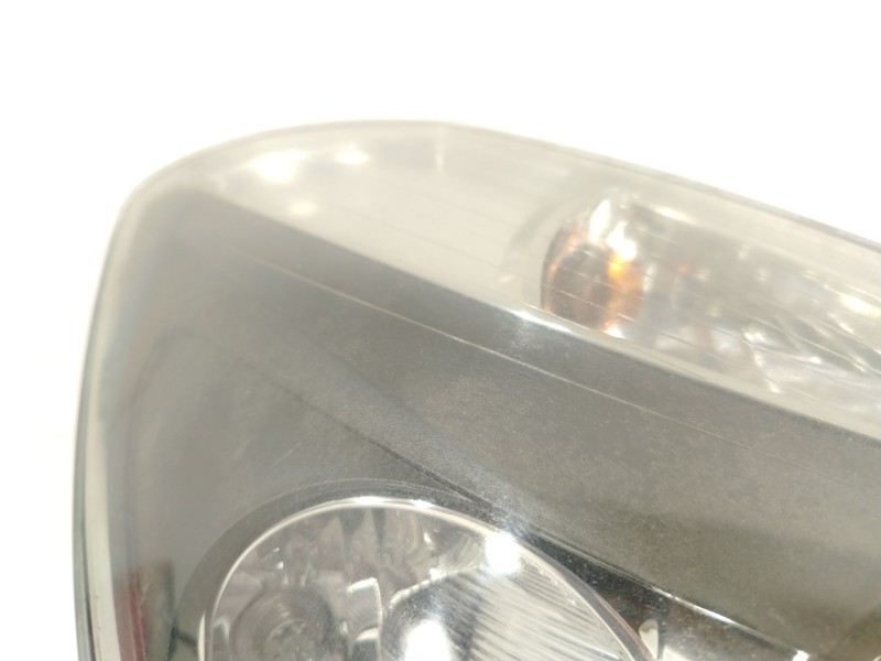 Recambio de faro derecho para renault clio iii (br0/1, cr0/1) 1.4 16v referencia OEM IAM 8200261612 89901157 