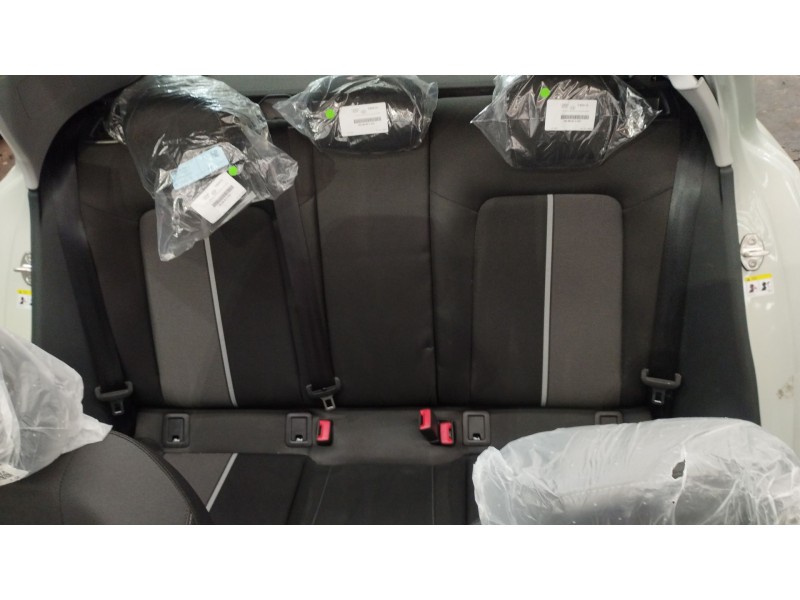 Recambio de asientos traseros para audi a1 sportback (gba) 30 tfsi referencia OEM IAM 82A885375  
