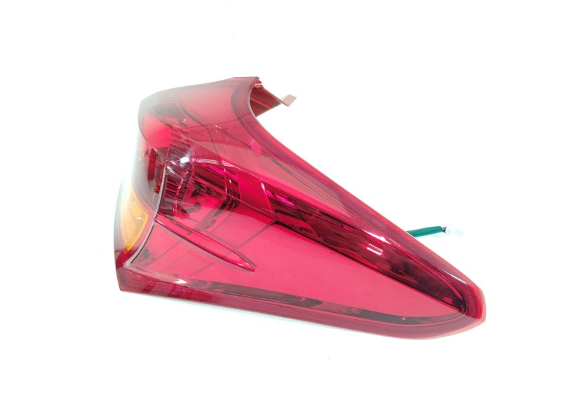 Recambio de piloto trasero derecho para toyota auris hybrid active referencia OEM IAM 8156102710  