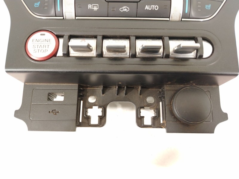 Recambio de mando climatizador para ford usa mustang coupé 5.0 v8 bullitt referencia OEM IAM LR3T18E245BB  