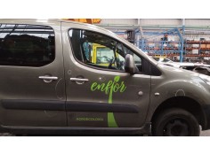 Recambio de puerta delantera derecha para peugeot partner tepee 1.6 hdi referencia OEM IAM 9004Z6  