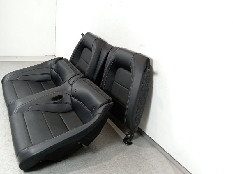 Recambio de asientos traseros para ford usa mustang coupé 5.0 v8 bullitt referencia OEM IAM FR3B6363160BD  