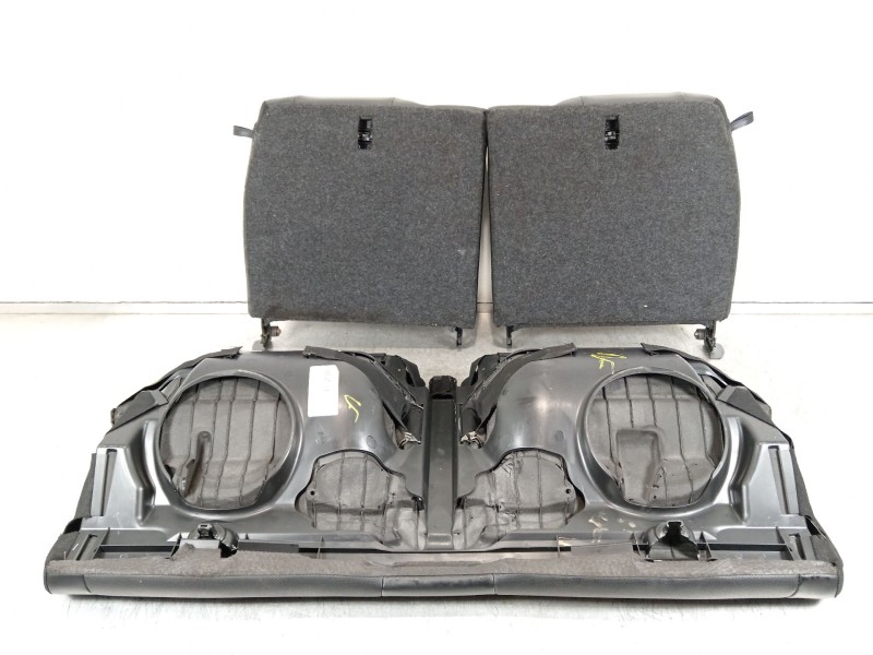 Recambio de asientos traseros para ford usa mustang coupé 5.0 v8 bullitt referencia OEM IAM FR3B6363160BD  