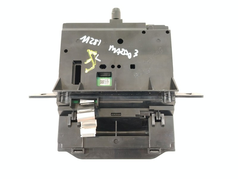 Recambio de pantalla multifuncion para mazda 3 lim. () center-line referencia OEM IAM BHR15544X HWBJE3G 