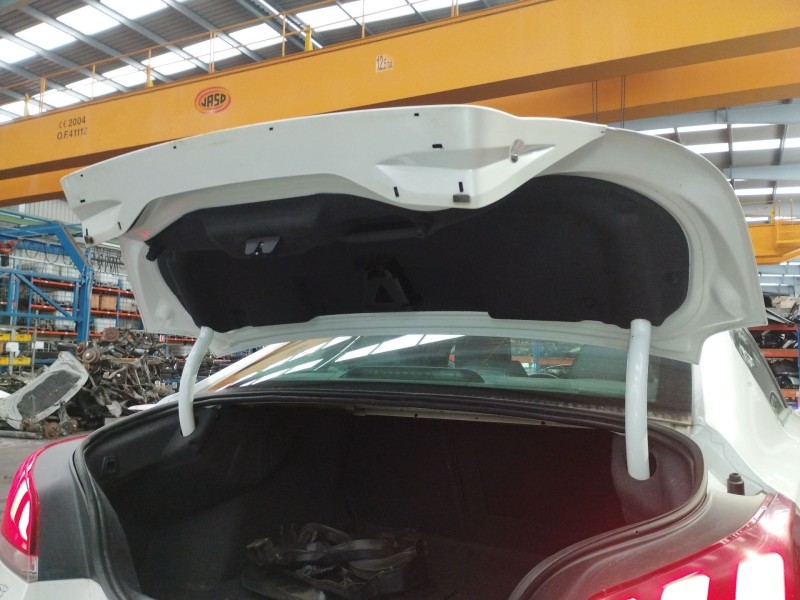 Recambio de tapa maletero para peugeot 508 2.0 blue-hdi fap referencia OEM IAM 8606A8  