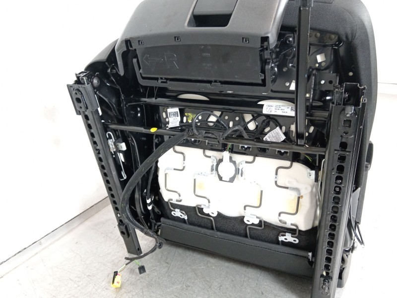 Recambio de asiento delantero derecho para audi a1 sportback (gba) 30 tfsi referencia OEM IAM 2Q4881106H  