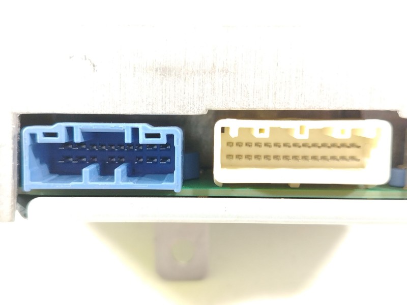 Recambio de modulo electronico para mazda 3 lim. () center-line referencia OEM IAM BHS3669C0  