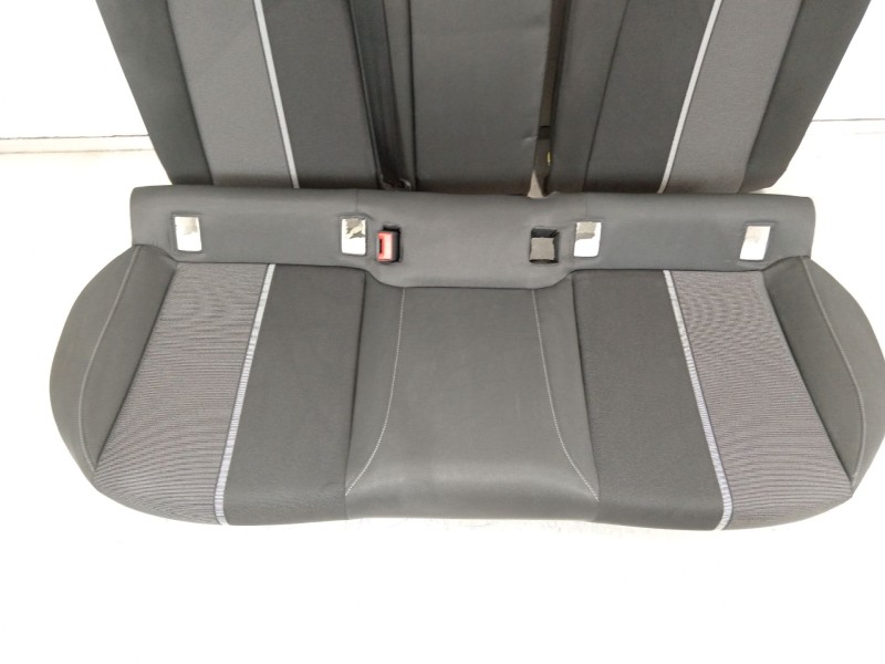 Recambio de asientos traseros para audi a1 sportback (gba) 30 tfsi referencia OEM IAM 82A885375  