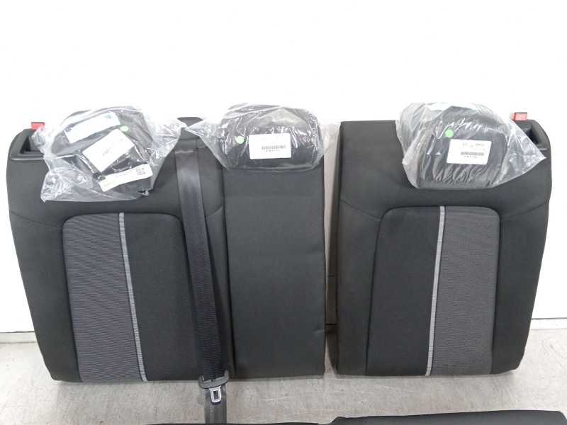 Recambio de asientos traseros para audi a1 sportback (gba) 30 tfsi referencia OEM IAM 82A885375  
