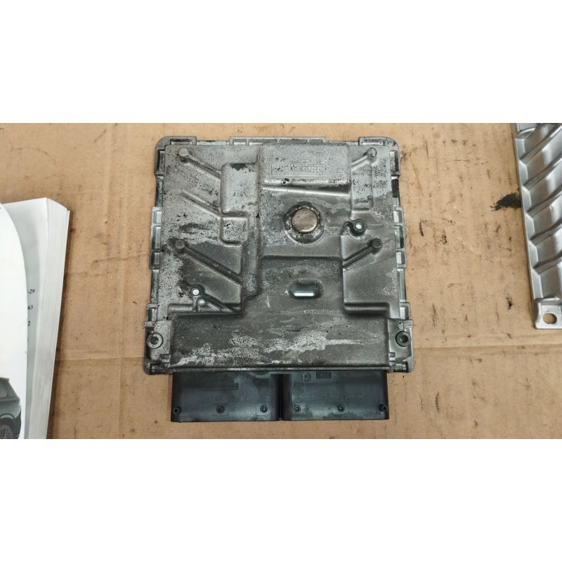 Recambio de centralita motor uce para cupra leon (kl1, ku1, kug) 2.0 tsi referencia OEM IAM 06K907425AA  