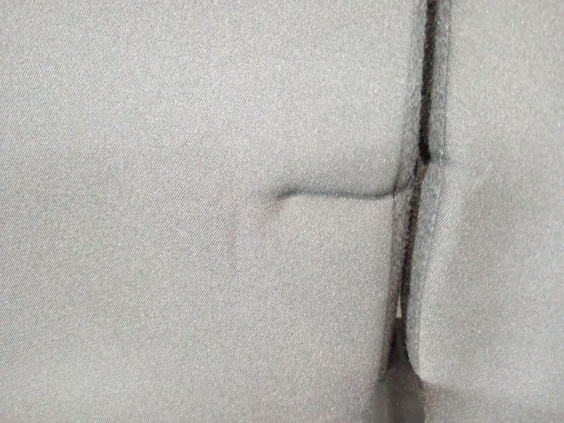 Recambio de asientos traseros para dacia sandero iii 1.0 tce 90 referencia OEM IAM 883050892R  