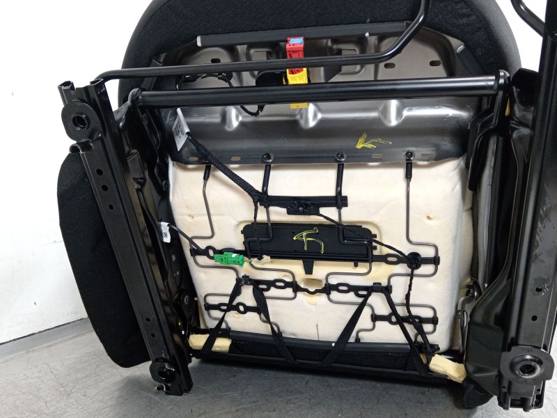 Recambio de asiento delantero izquierdo para dacia sandero iii 1.0 tce 90 referencia OEM IAM 875024165R  