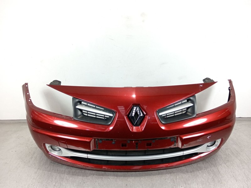 Recambio de paragolpes delantero para renault megane ii station wagon (km0/1_) 1.9 dci referencia OEM IAM 8200484322  