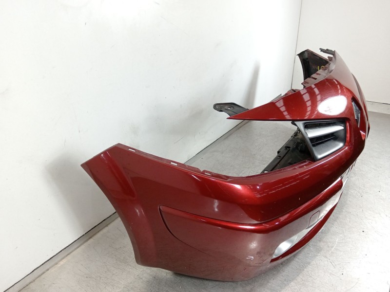 Recambio de paragolpes delantero para renault megane ii station wagon (km0/1_) 1.9 dci referencia OEM IAM 8200484322  