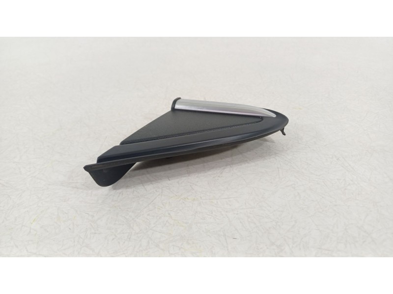 Recambio de moldura para seat arona (kj7, kjp) 1.0 tsi referencia OEM IAM 6F9853273F  