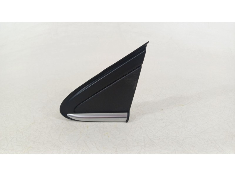 Recambio de moldura para seat arona (kj7, kjp) 1.0 tsi referencia OEM IAM 6F9853273F  