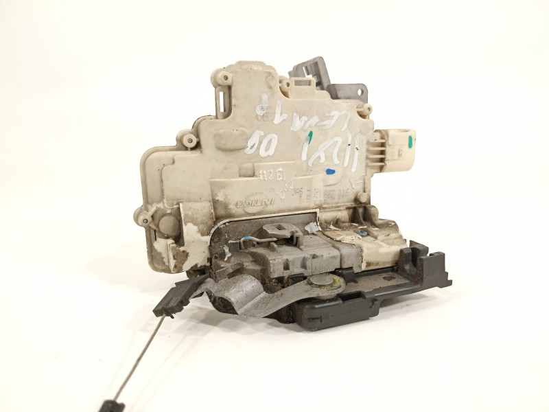 Recambio de cerradura puerta delantera derecha para mazda 3 lim. () center-line referencia OEM IAM BHS258310A  