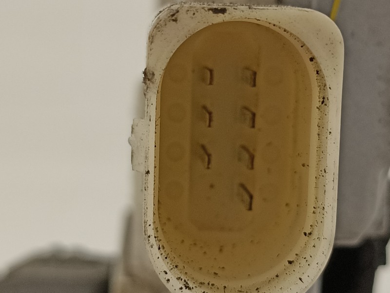 Recambio de cerradura puerta delantera derecha para mazda 3 lim. () center-line referencia OEM IAM BHS258310A  