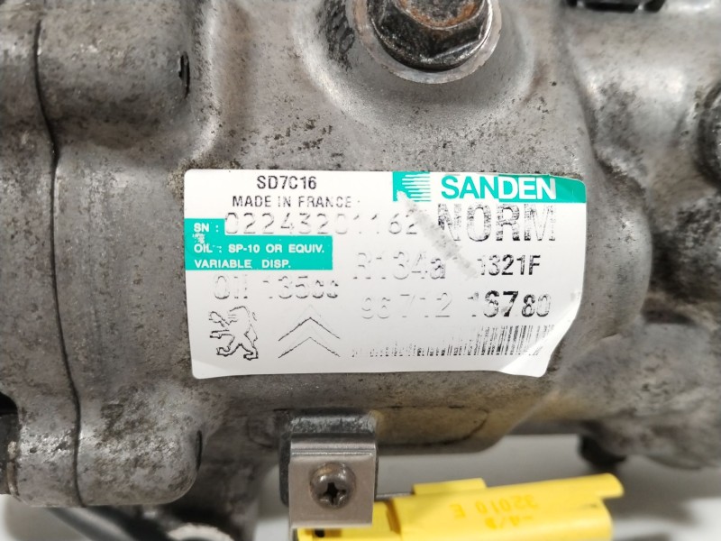 Recambio de compresor aire acondicionado para peugeot 5008 (0u_, 0e_) 1.6 hdi referencia OEM IAM 9671216780 SD7C16 