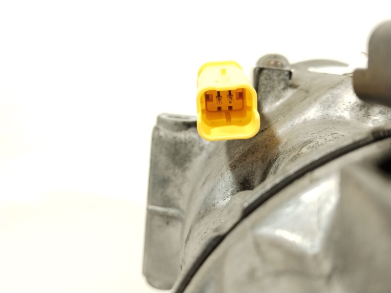 Recambio de compresor aire acondicionado para peugeot 5008 (0u_, 0e_) 1.6 hdi referencia OEM IAM 9671216780 SD7C16 