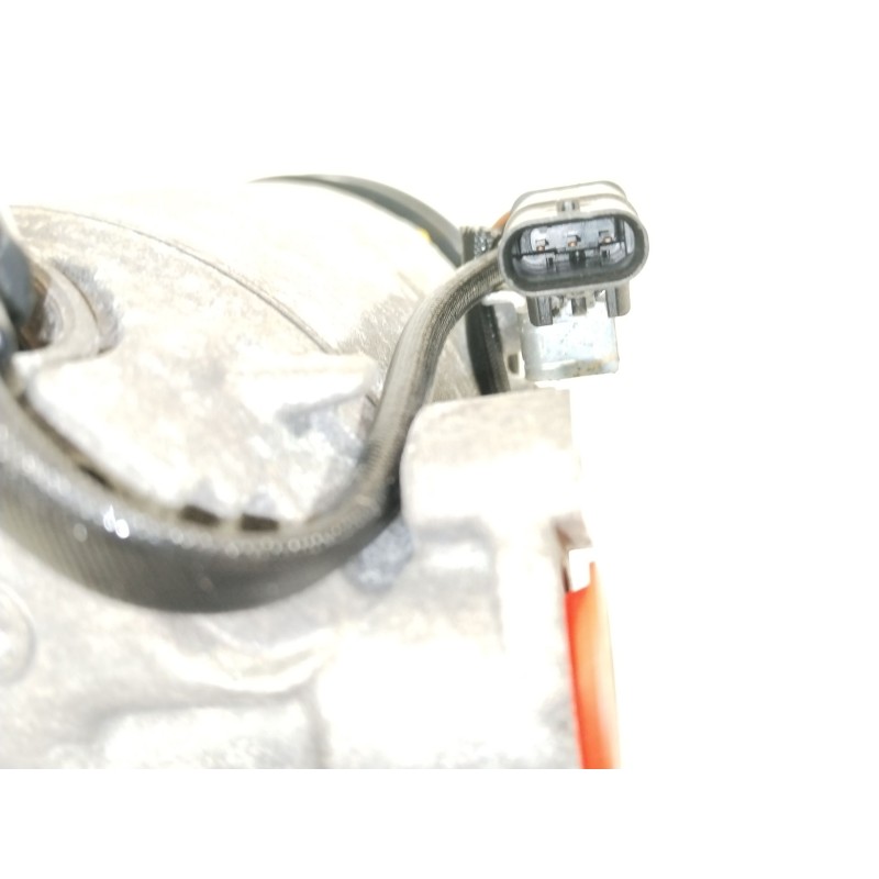 Recambio de compresor aire acondicionado para bmw serie 5 lim. (f10) 520d efficientdynamics edition referencia OEM IAM 645298906