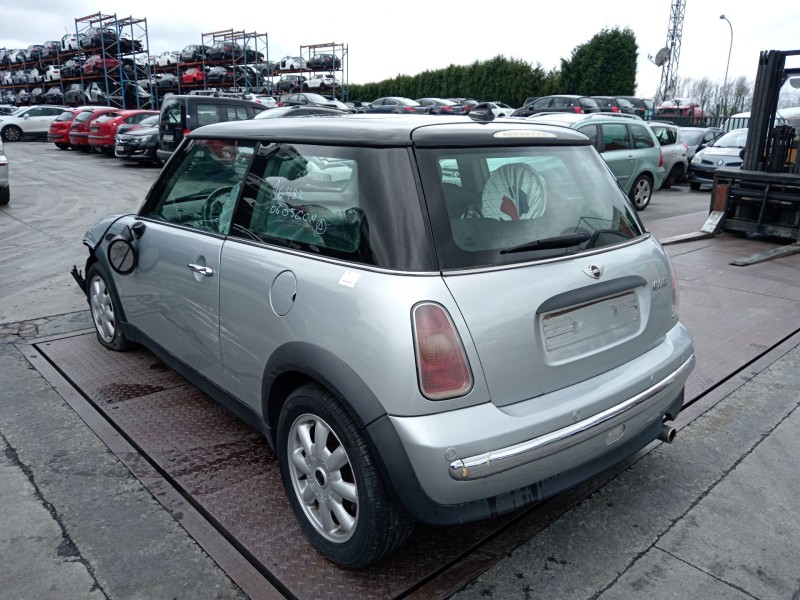 mini mini (r56) del año 2002