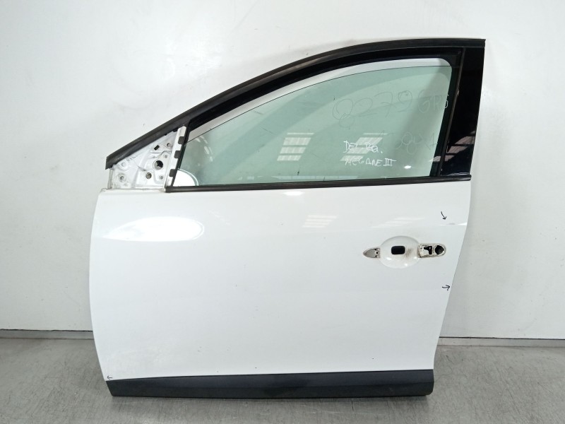 Recambio de puerta delantera izquierda para renault megane iii hatchback (bz0/1_, b3_) 1.5 dci referencia OEM IAM 801016886R  