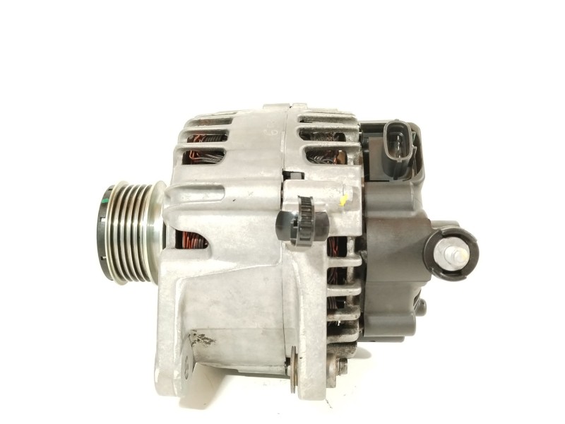 Recambio de alternador para hyundai i30 (gd) 1.6 crdi referencia OEM IAM 373002A600 TG12C090 