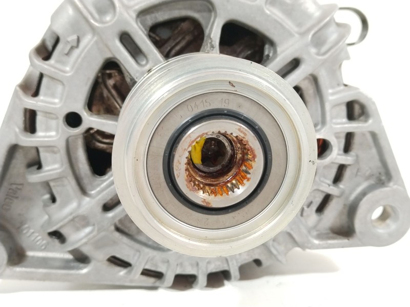 Recambio de alternador para hyundai i30 (gd) 1.6 crdi referencia OEM IAM 373002A600 TG12C090 