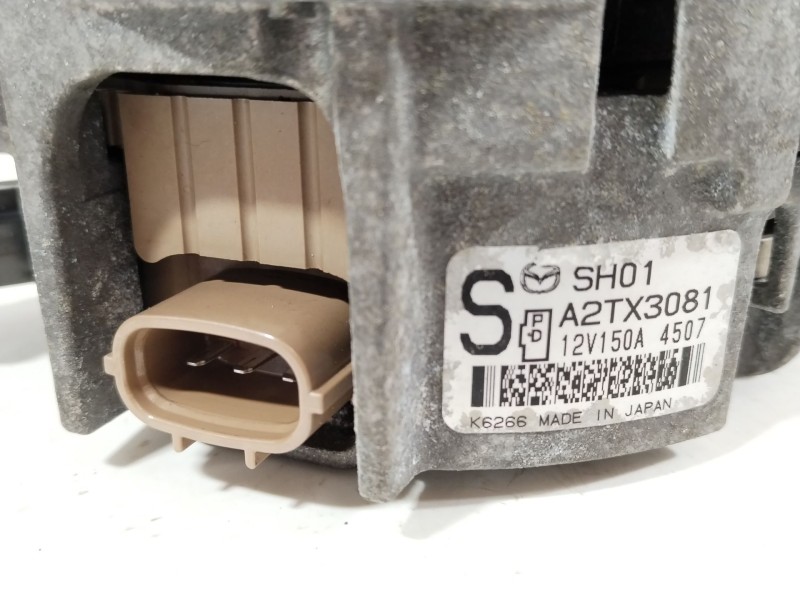 Recambio de alternador para mazda 3 lim. () center-line referencia OEM IAM SH0118300 A2TX3081 