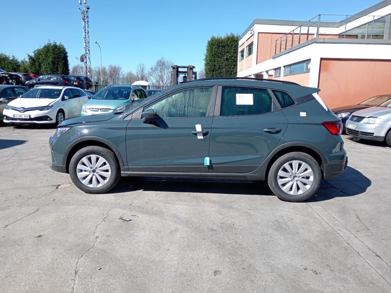 seat arona (kj7, kjp) del año 2025