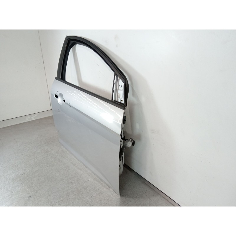 Recambio de puerta delantera derecha para ford focus lim. (cb8) 1.6 tdci cat referencia OEM IAM 2147844  