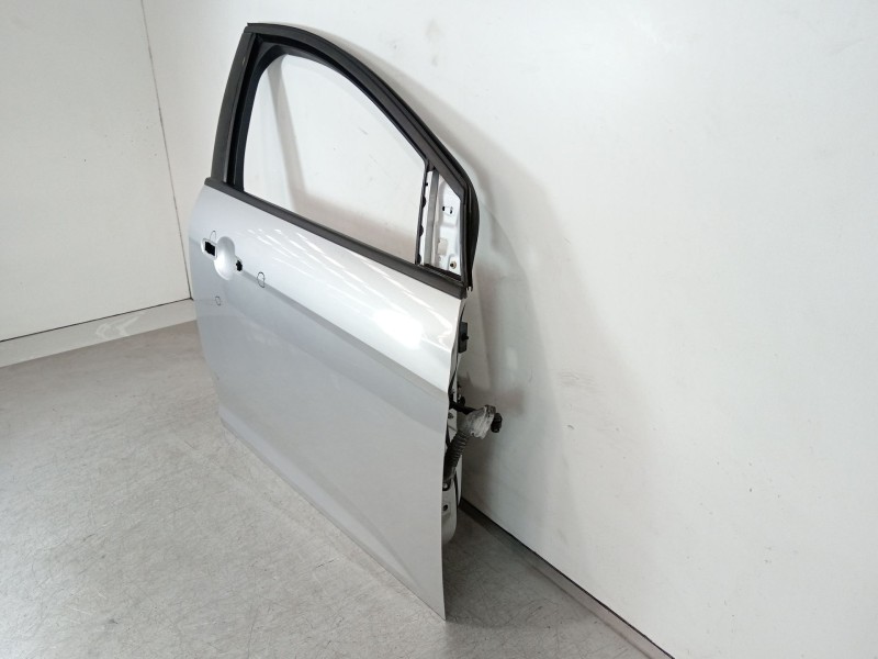 Recambio de puerta delantera derecha para ford focus lim. (cb8) 1.6 tdci cat referencia OEM IAM 2147844  