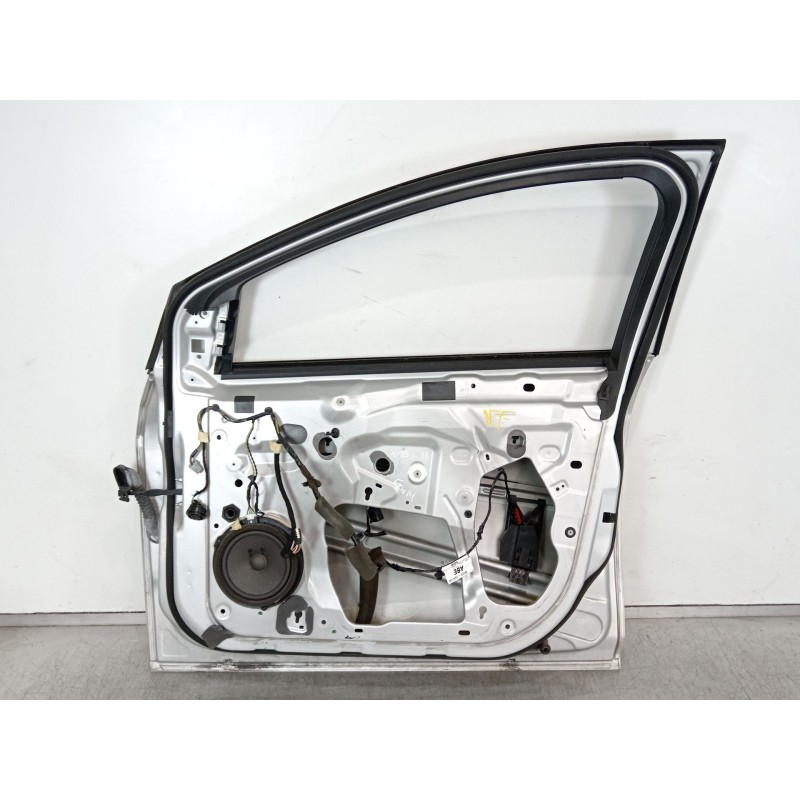 Recambio de puerta delantera derecha para ford focus lim. (cb8) 1.6 tdci cat referencia OEM IAM 2147844  