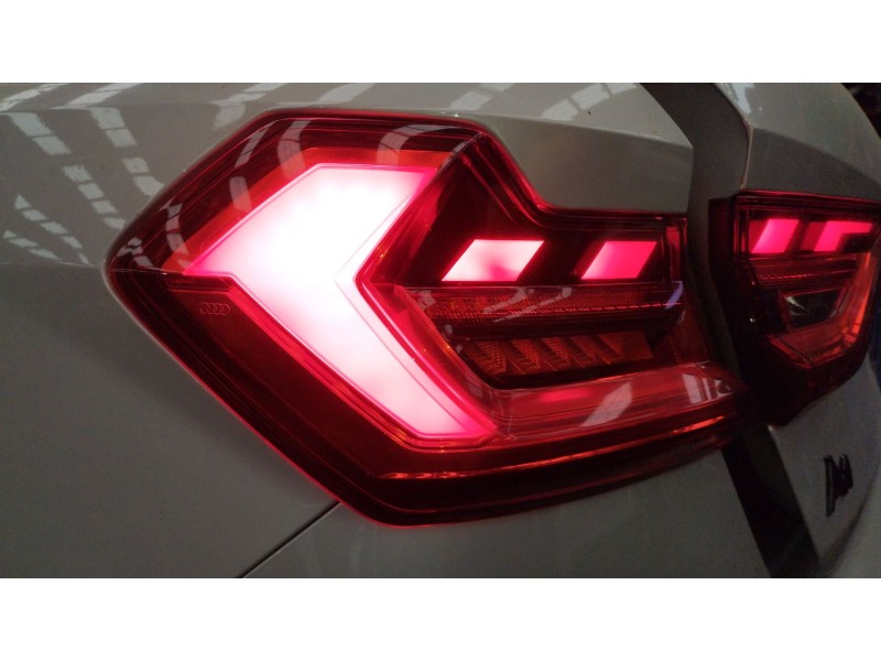 Recambio de piloto trasero izquierdo para audi a1 sportback (gba) 30 tfsi referencia OEM IAM 82A945091C  