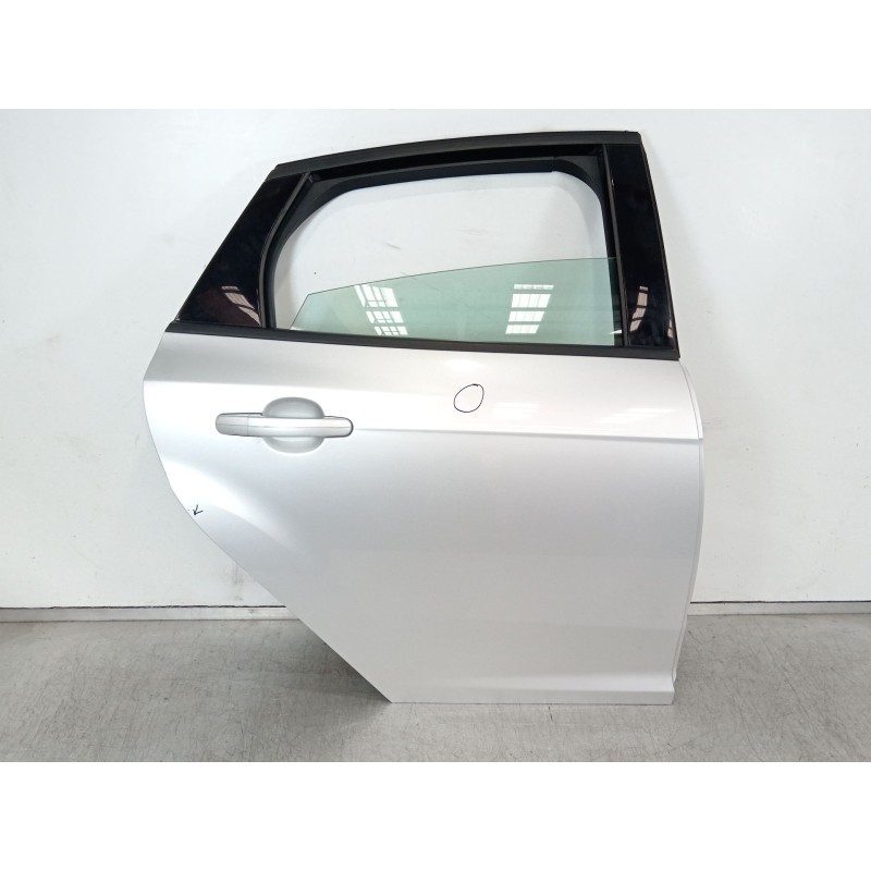Recambio de puerta trasera derecha para ford focus lim. (cb8) 1.6 tdci cat referencia OEM IAM 2172759  