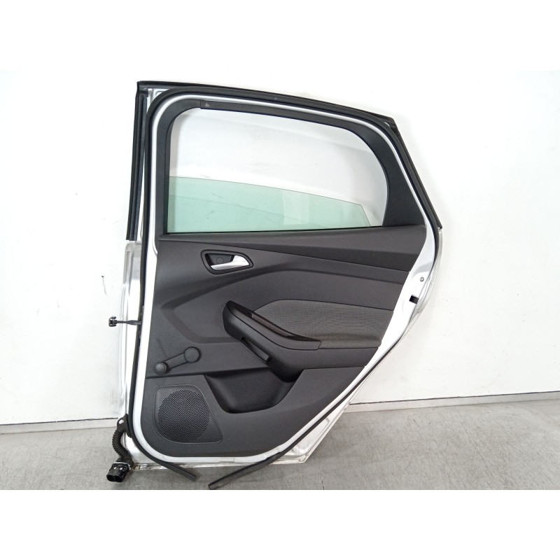 Recambio de puerta trasera derecha para ford focus lim. (cb8) 1.6 tdci cat referencia OEM IAM 2172759  