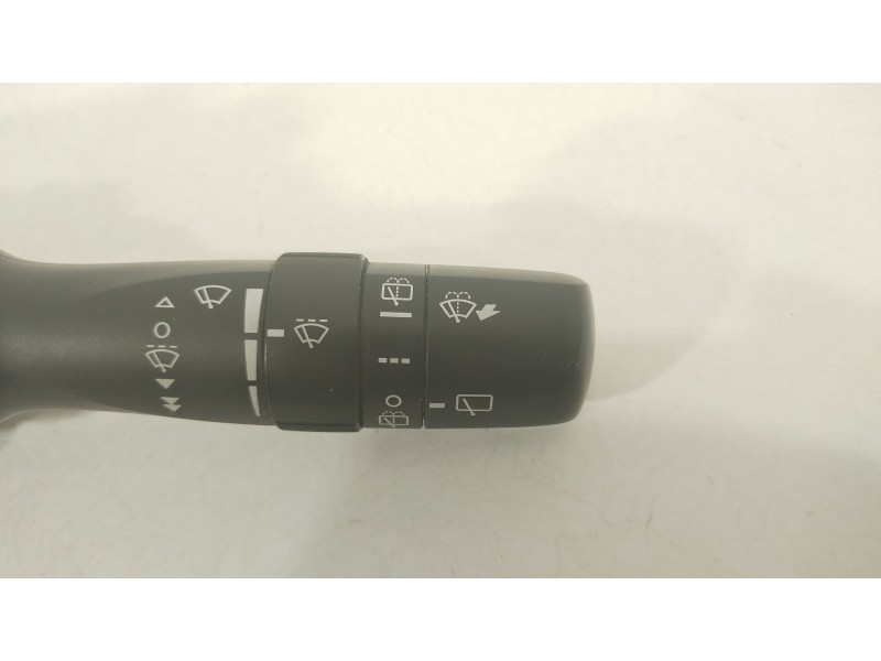 Recambio de mando limpia para toyota land cruiser (j15) basis referencia OEM IAM 8465248180 17F060 4818017F463