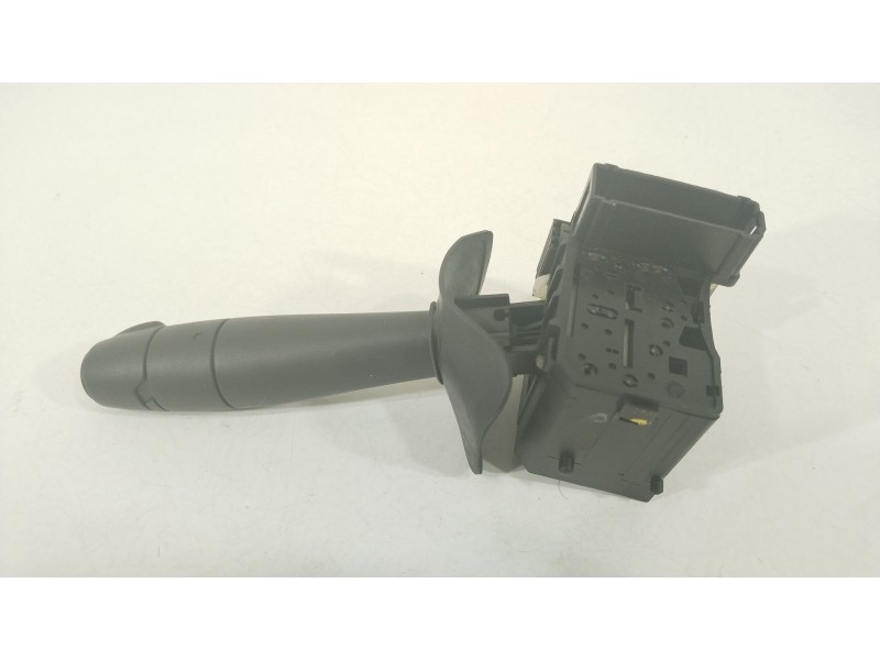 Recambio de mando limpia para dacia sandero (bs_) 1.5 dci referencia OEM IAM 8200792587  