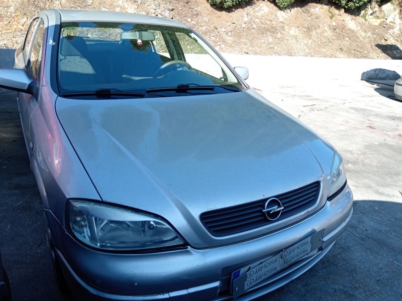 opel astra g hatchback (t98) del año 2001