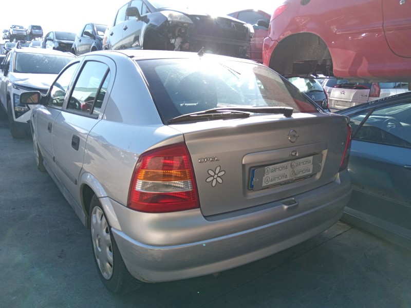 opel astra g hatchback (t98) del año 2001